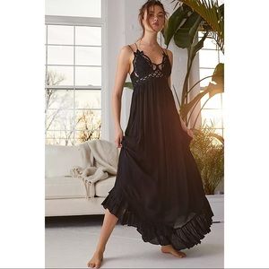 FREE PEOPLE ADELLA MAXI DRESS BLACK SIZE SMALL
